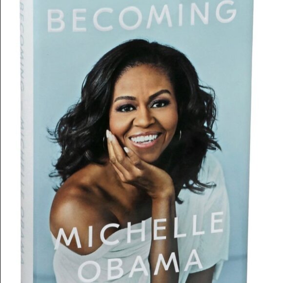 BECOMING BY MICHELLE OBAMA - Picture 1 of 2